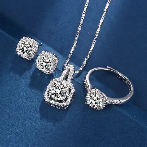 Titanium Steel Necklace With Copper Inlaid Zircon Pendant Fashion Elegant Lightweight Jewelry For Women Daily Wear