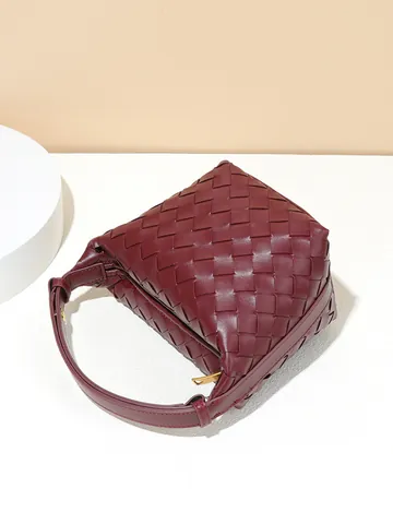 New Arrival Bag Women'S Handmade Woven Fashion Portable Large Capacity Woven Bag Lunch Box Bag Hand Bag