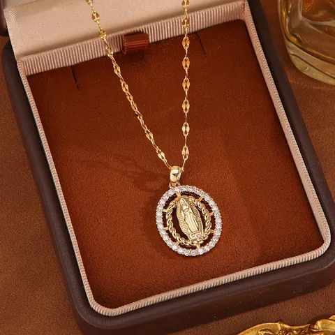 Collana Con Pendente In Zircone Con Ancora Della Vergine Maria Placcata In Oro 18k E Perline In Rame Acrilico