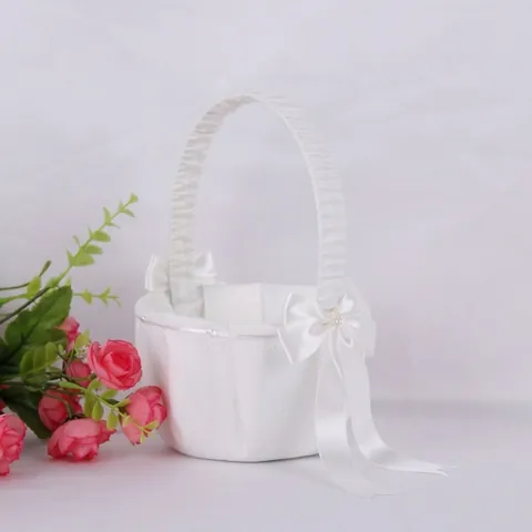 Elegant White Satin Wedding Flower Girl Basket With Delicate Lace Ribbon Bow Artificial Pearl For Ceremony Party Decoration