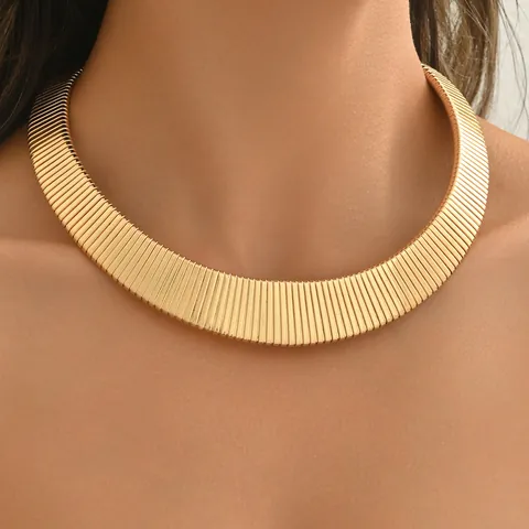 Ensemble Collier et Bracelet Choker à Chaîne en Os d'Serpent de Mode Simple Européenne et Américaine Bijoux en Alliage Électroplaqué Exagérés pour Femme