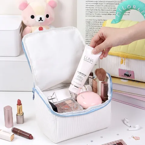 Gesteppte Kosmetiktasche Hausform Tragbare Make Up Organizer Mit Griff Bestickt Reißverschluss Reise Kulturbeutel Für Damen