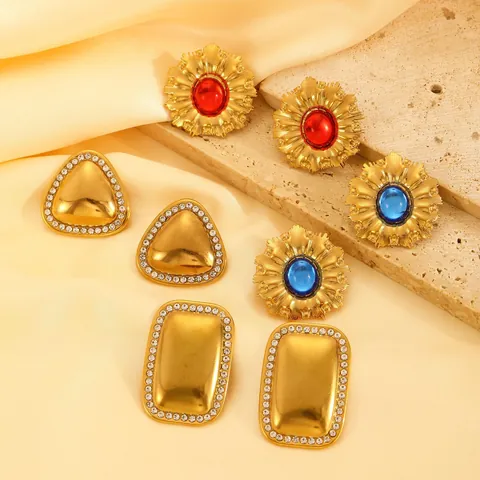 Boucles D'oreilles Clous En Acier Inoxydable Plaqué Or 18 Carats Avec Animal Du Zodiaque Chinois Fashion Circle