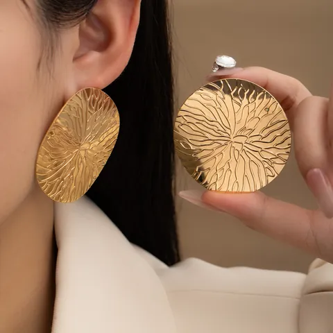 Boucles d'Oreilles Clous en Disque de Métal Vintage Exagérées Pour Femmes Texture Rayonnante Rétro Grands Bijoux d'Oreille en Cercle Géométrique Or Argent