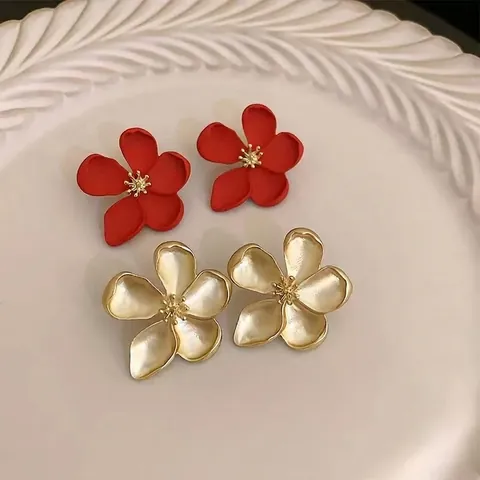 Franse Vintage Bloem Oorknopjes Legering Roestvrij Staal Stift Mat Goud Rood Overdreven Elegant Modieuze Vrouwen Sieraden