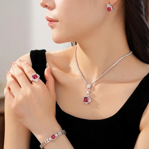 Set Gioielli in Zirconia Quadrata Stile Palazzo Rame Placcato Argento Retro Rosso Giallo Pietra Preziosa Collana Bracciale Anello Orecchini Donna Banchetto
