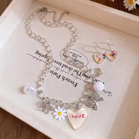 Parure de Bijoux Coréenne Douce Marguerite Cœur Perle Artificielle Collier Boucles d'Oreilles Alliage Strass Chaîne de Clavicule Femme