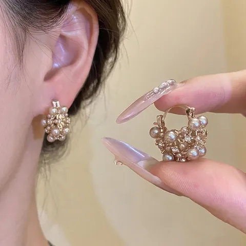 French Vintage Hollow Flower Basket Hoop Earrings For Women Alloy Artificial Pearl Rhinestone Light Luxury Jewelry Earrings