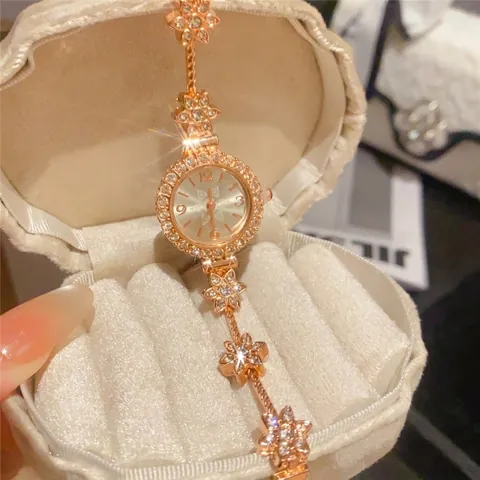 Women Elegant Rose Gold Alloy Rhinestone Flower Bracelet Watch Luxury Inlaid Crystal Quartz Wristwatch Fashion Jewelry Accessory