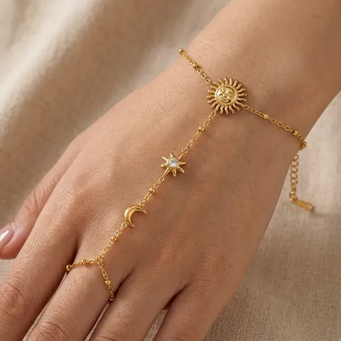 Bracciale a Mano Placcato Oro Acciaio Inossidabile Strass Sole Luna Stella Bracciale con Anello per Donna Gioielli Boho
