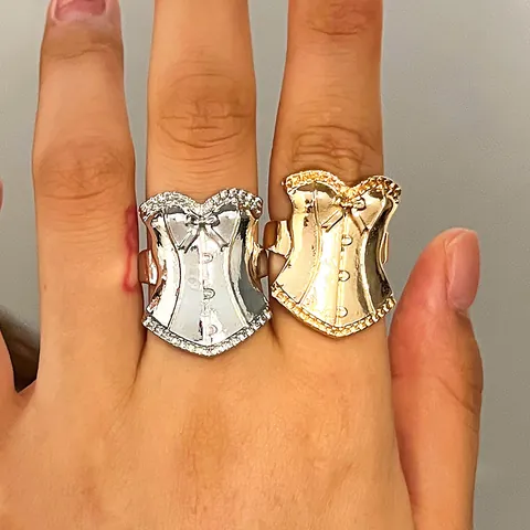 Vintage Unique Corset Shape Lace Skirt Alloy Ring Fashion Personality Polished Metal Rhinestone Finger Ring Party Jewelry