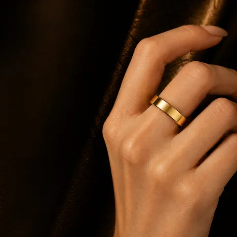 Minimalist Stainless Steel Beveled Edge Band Ring For Women Men Unisex Black Gold Silver Rose Gold Non Fading Titanium Steel Ring Simple Jewelry Wedding Promise Ring