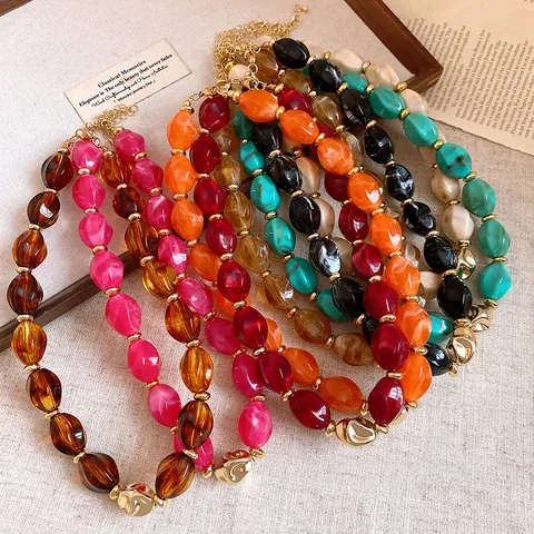 Collana Vintage di Perle in Acrilico Colorate per Donna Stile Etnico Vacanza Choker Geometrico Robusto Accessorio Gioielli in Lega