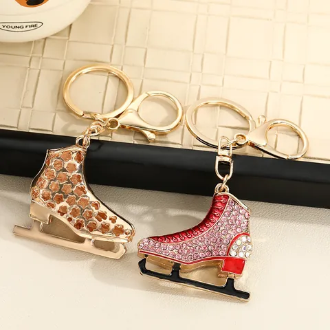 Llavero de Patín de Hielo de Aleación de Lujo Moda Strass Esmalte Zapato de Patinaje Anillo de Llave para Mujer Amuleto de Bolso Regalo