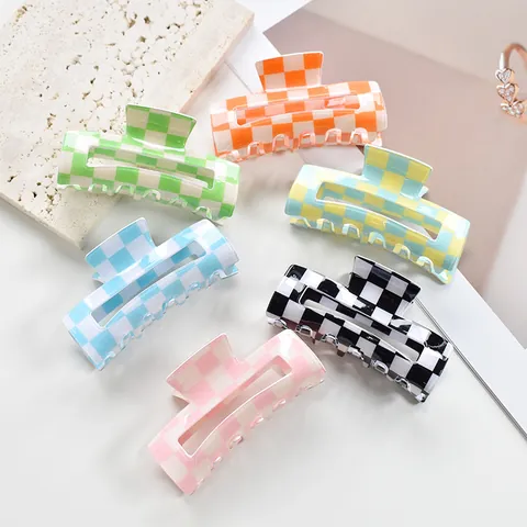 Pince à Cheveux Carrée à Damiers pour Femmes en Plastique Laqué Grande Pince Requin Accessoires de Coiffure à Damiers