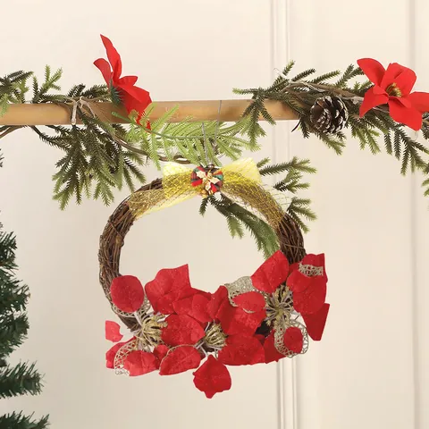 Guirnalda de Navidad Artificial Con Flor de Pascua Roja Lazo Dorado Campana Metálica Aro de Ratán Natural para Puerta de Casa