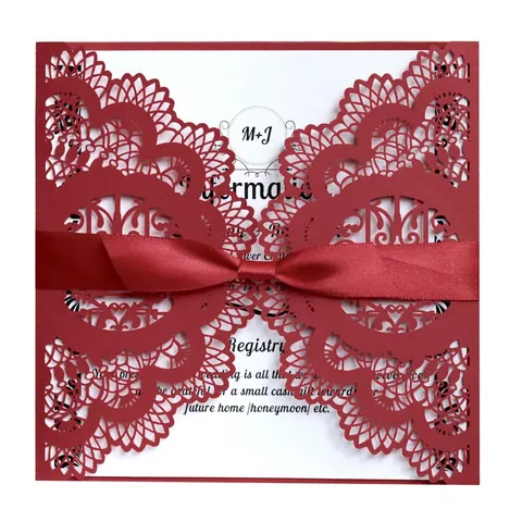 Eleganti Inviti di Nozze Taglio Laser Con Fiocco E Busta Design Floreale Con Uccelli Carta Perlata Svuotata