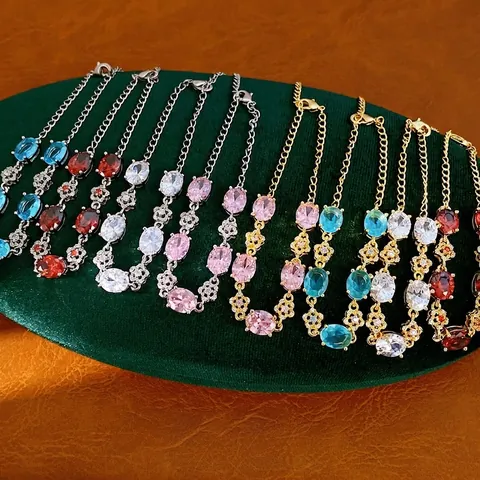 Bracciale a Fiori in Rame Placcato Oro Vero Zirconia Ovale Elegante Intarsiato in Zircone Catena Regolabile Regalo Gioielli Donna