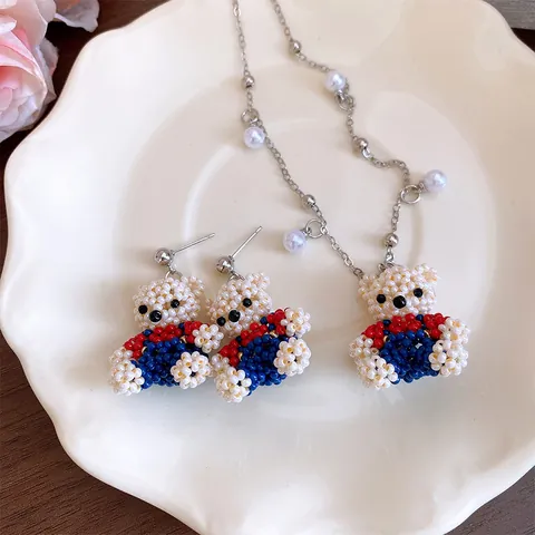 Handmade Beaded Bear Necklace And Stud Earrings For Women Sweet Hollow Glass Bead Bear Pendant With Artificial Pearl Tassel Fashion Clavicle Chain Cute Accessories Gift