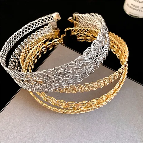 Europäische Amerikanische Mode Metall Crossover Rund Halsband Kette Minimalistisch Geometrisch Eisen Verdreht Geflochten Halsreif Schmuck Damen