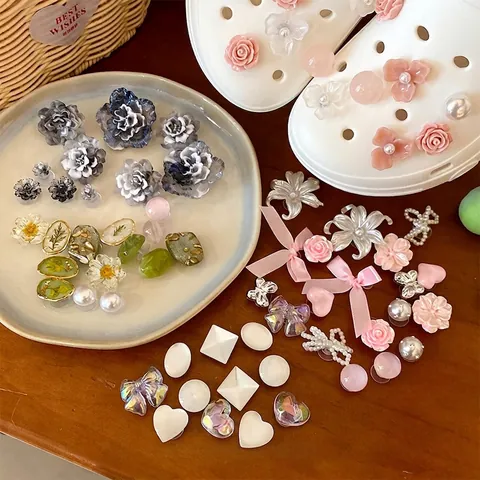 Summer Resin Shoe Charms Set Floral Heart Bow Knot Decoration For Clogs Sandals Fashion DIY Shoe Accessories For Women Girls
