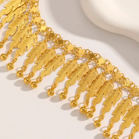 Collana Statement con Frangia di Piume Dorate Collana Girocollo Multistrato Vintage Pesante per Donna Accessori per Abiti da Banchetto e Matrimonio