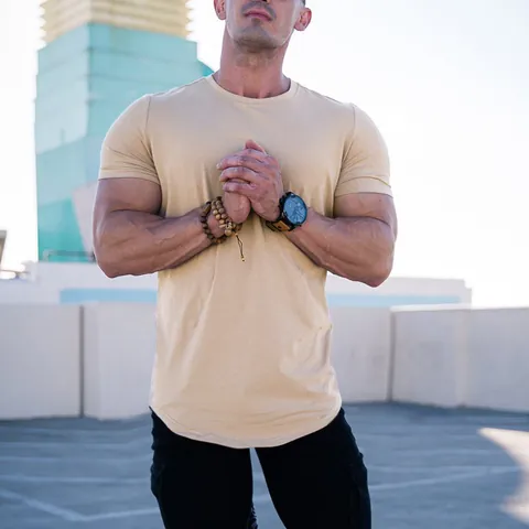 Maglietta Sportiva da Uomo Muscle Fit in Poliestere ad Asciugatura Rapida Manica Corta per Palestra Orlo Curvo Tinta Unita Estate