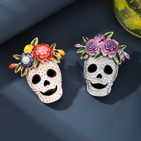 Spilla a Teschio con Fiori di Halloween in Lega di Zinco Strass Smalto Gotico Accessori per Costumi per Donna Uomo Regalo