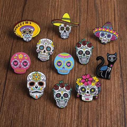 Messicano Giorno Dei Morti Spilla Teschio di Zucchero Lega di Zinco Smalto Pin Distintivo Colorato Floreale Gioielli Halloween