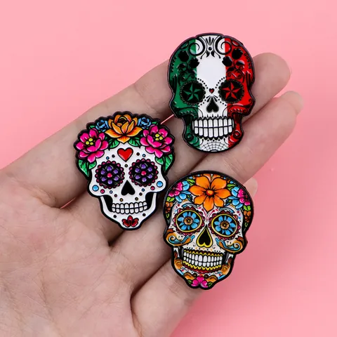 Mexikanische Tag der Toten Sugar Skull Emaille Brosche Zinklegierung Cartoon Blumen Rose Metall Abzeichen Für Kleidung Tasche Damen Herren Dekor