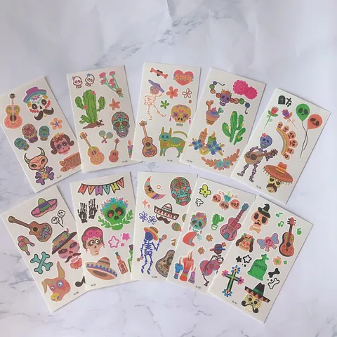 Tatouages Temporaires pour Enfants Jour des Morts Mexicain Crâne de Dessin Animé Guitare Citrouille Fantôme Araignée Autocollant pour Halloween Noël