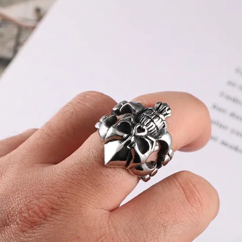 Anello Teschio Gotico Vintage per Uomo Acciaio Inossidabile Gioielli Punk Rock Biker Metallo Lucidato Invecchiato Accessorio