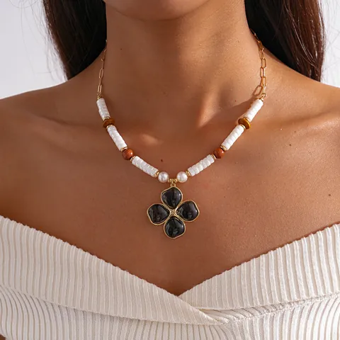 Collana con Pendente a Fiore in Lega Resina Perline di Legno Perla Artificiale Retrò per Donna Gioielli con Perline in Stile Europeo