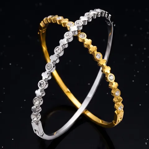 Brazalete de Acero Inoxidable Estilo Europeo Americano Con Trébol de Cuatro Hojas y Circonia Strass para Mujer Joyería de Moda