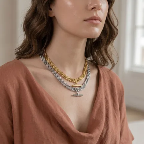 Collana a Catena a Maglie in Acciaio Inossidabile per Donna Retro Placcato Oro 18K Chiusura a Levetta Pendente T-Bar Gioielli Hip Hop
