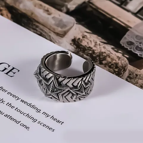 Vintage Punk Edelstahl Fünf Zacken Stern Ring Für Herren Damen Retro Geprägte Stern Breite Band Rock Biker Modeschmuck