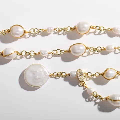 Collier en Perles d'Eau Douce Baroques pour Femmes Cuivre Électroplaqué avec Zirconia Incrusté Ras du Cou Bijoux Mode