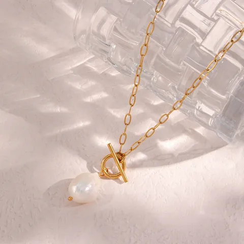 Collier de Perles Artificielles Baroque Vintage Français pour Femmes Chaîne Trombone en Cuivre Plaqué Or avec Fermoir Toggle Bijoux