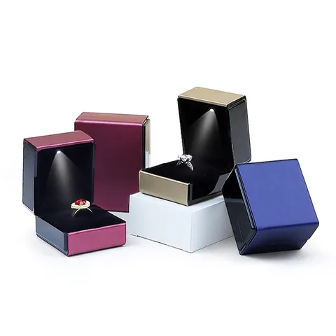 Caja De Joyería De Alta Calidad Caja De Anillo Colgante De Reloj Rojo Neto Conjunto De Collar Luminoso Con Led Caja De Joyería