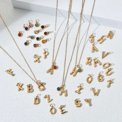 Collana con Pendente Iniziale Lettera Alfabeto Inglese in Acciaio Inossidabile per Donna Placcato Oro Pietra Portafortuna Gioielli di Moda Regalo