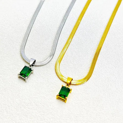 Mode Titanstahl Zirkonia Halskette Für Damen Leichter Luxus Nischen-Design Rechteckiger Zirkon-Anhänger Lamellenkette Schmuck
