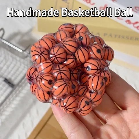 Jouet Squishy Thème Basketball en TPR Malléable Jouet Anti-stress pour Adultes Enfants Périphérique de Décompression Sportive