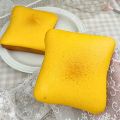 Realistic Toast Bread Squishy Toy Slow Rebound Scented PU Sensory Stress Relief Decompression Squeeze Toy For Kids Adults