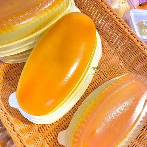 Slow Rebound Simulation Cheesecake Squishy Toy Soft PU Bread Squeeze Toy For Stress Relief Fun Decompression Dessert Toy