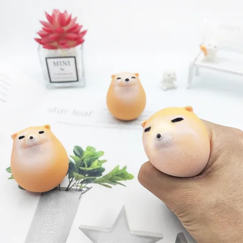 Jouet Squishy Amusant Tête de Chien Shiba Inu Soulagement du Stress Jouet à Presser Avec Remplissage de Farine Matériau TPR Doux