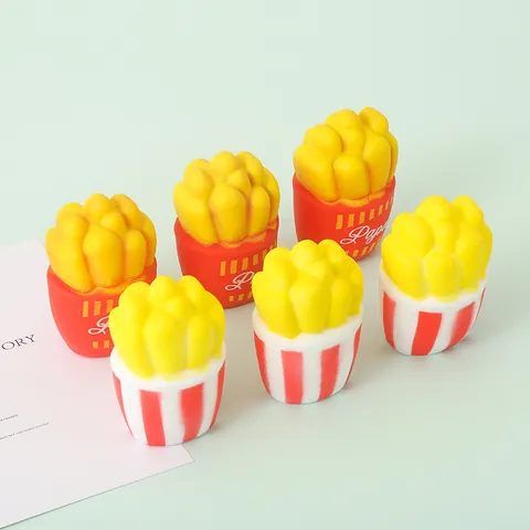 Jouet Malléable Frites de Simulation TPR à Rebond Lent Jouet de Soulagement du Stress pour Enfants Adultes Bureau Jouet à Presser
