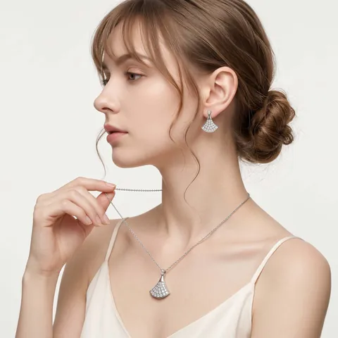 Luxe Zirkonia Ketting En Oorbellen Sieraden Accessoire Legering Zilverkleur Ingelegde Strass Bloem Klaver Hoefijzer Waaier Hanger Voor Vrouwen Feest Bruiloft