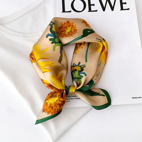 Vintage Mulberry Silk Square Scarf Women Elegant Sunflower Printed Artistic Bandana Fashion Small Neck Scarf Silk Kerchief