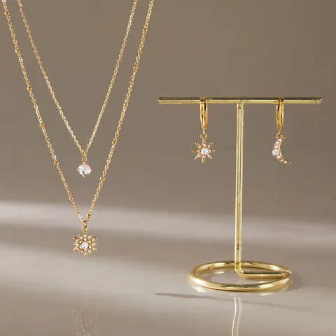 Set Gioielli Stella Luna in Acciaio Inossidabile 316L Placcato Oro 18K Collana Doppio Strato Orecchini a Cerchio Donna