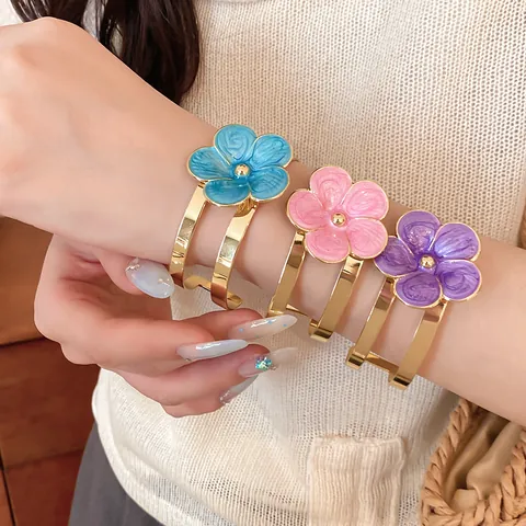 Iron Floral Drip Oil Flower Necklace Earrings Bracelet Ring With Silver Earring Post Gold Plated Women Jewelry Collection